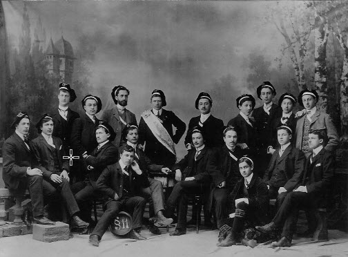 1ére photo de nos aînés en 1906